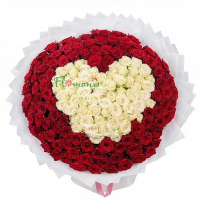 Роскошный букет «Моя любовь» из 151 розы с сердцем из белых роз